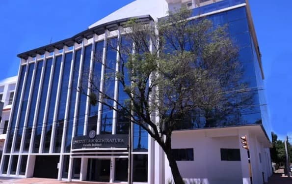 Legisladores revisan requisitos para integrar Consejo de la Magistratura