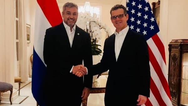 Subdirector de la CIA visitó el país para tratar temas de seguridad nacional, confirman