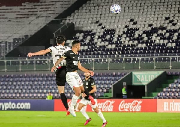 Alianza somete a Libertad en el Defensores 