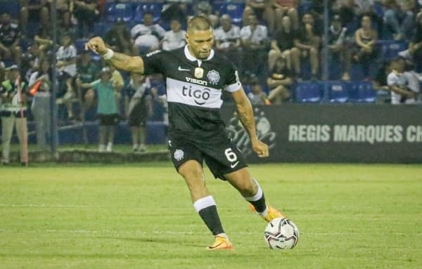 Olimpia saca agónico triunfo ante el colero 