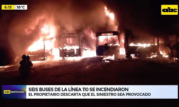 Seis buses de la Línea 110 son consumidos por las llamas 