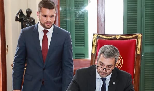 Abdo designa a Huttemann como encargado de la transición