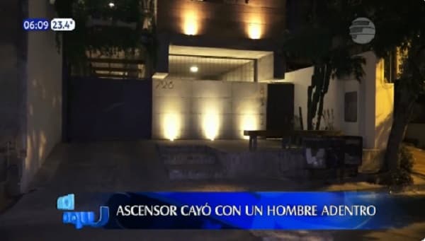 Ascensor cae desde el tercer piso con un hombre adentro