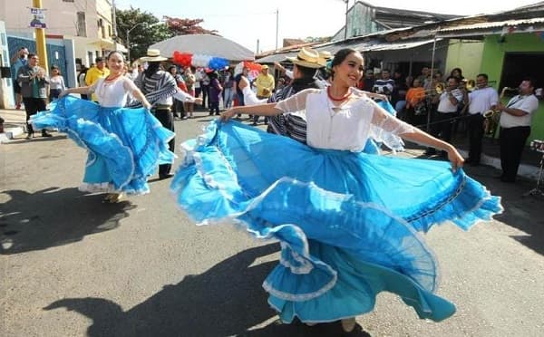 Invitan al “San Juanazo del Centro” en la Plaza de Armas