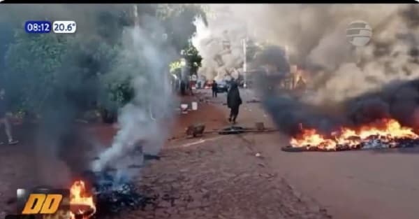 Policías y ocupantes de un predio se enfrentan en Ciudad del Este