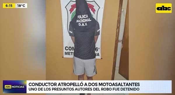 Conductor atropella a motoasaltantes y recupera su celular