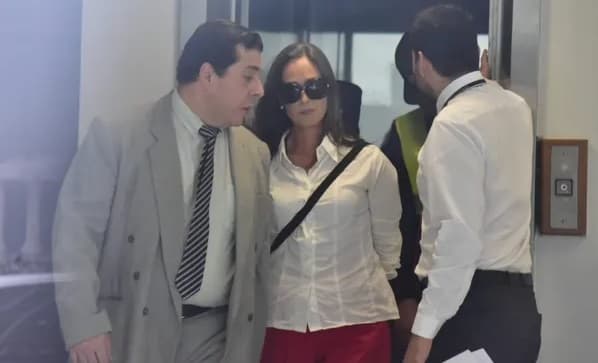 Ordenan prisión preventiva para esposa de coronel Belotto por soborno