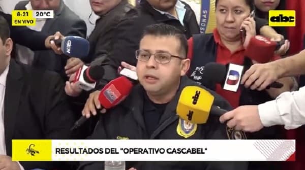 Desbaratan esquema de extorsión que usurpaba identidad de “El Churero”