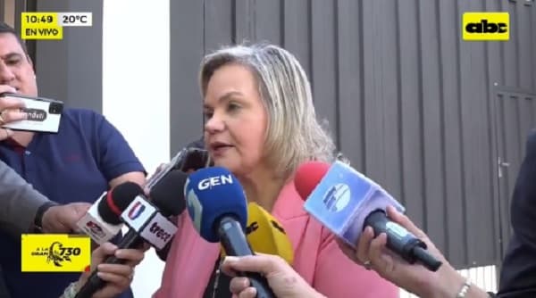 Lilian Samaniego confirma que se postuló para presidir la mesa directiva del Senado