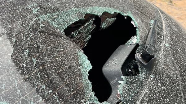 Demandan a Santiago Aguade, el vecino “rompe autos”