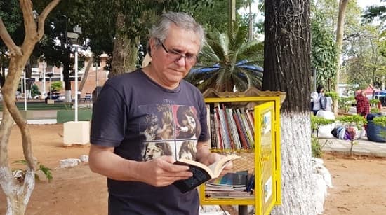Aníbal Barreto: El quijote que llevó los libros a las calles