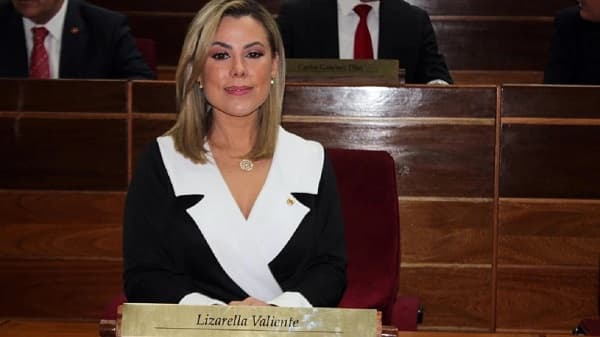 Lizarella Valiente denuncia exposición de película “pornográfica” en escuela