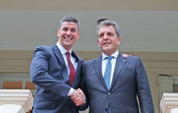 Argentina suspende el cobro de peaje en Hidrovía