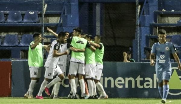 Tacuary gana 1-0 a Resistencia en el cierre de fecha