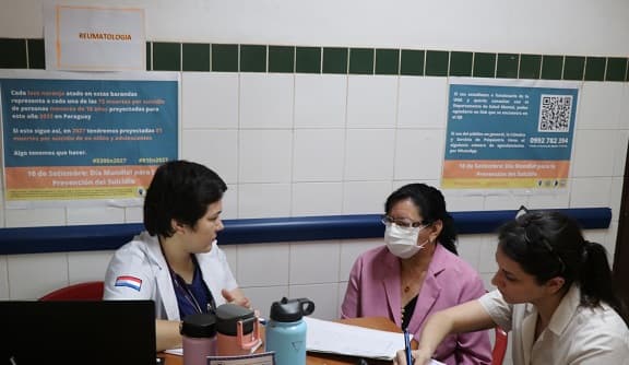 UNA ofrece atenciones médicas para su comunidad educativa