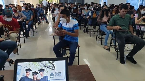 Becal anuncia 117 nuevas becas para estudios en el exterior e idiomas
