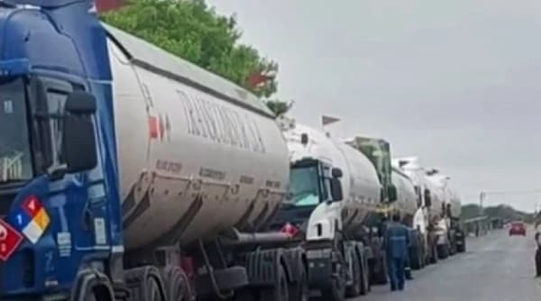 Tensión crece: Bloqueo de camiones paraguayos persiste