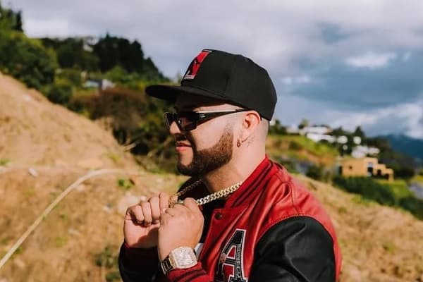 Jueza ratifica prisión de cantante 'OG Selu' por presunta trata de personas en España