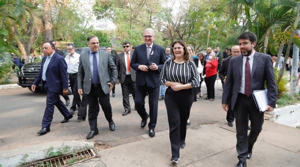 Autoridades visitan el “Neuro” para conocer la realidad