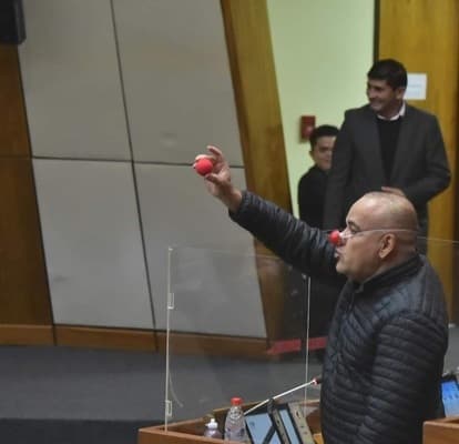 El 'nocaut' a Bachi: Veto de Peña enciende polémica en el Congreso