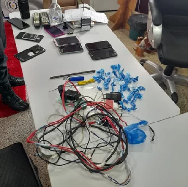 Primera redada post-escándalo en Cereso de Itapúa incauta drogas y armas