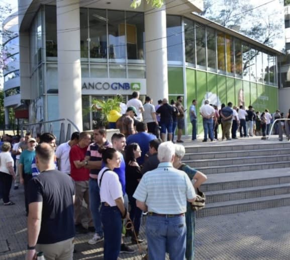 Argentinos en Paraguay ejercen su voto en elecciones presidenciales