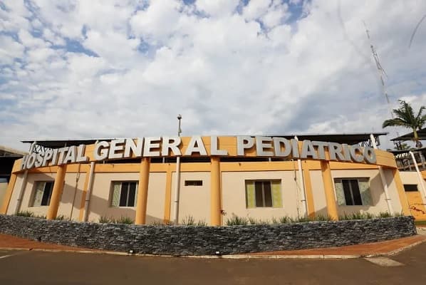 Niño de 5 años recibe corazón artificial mientras espera un trasplante
