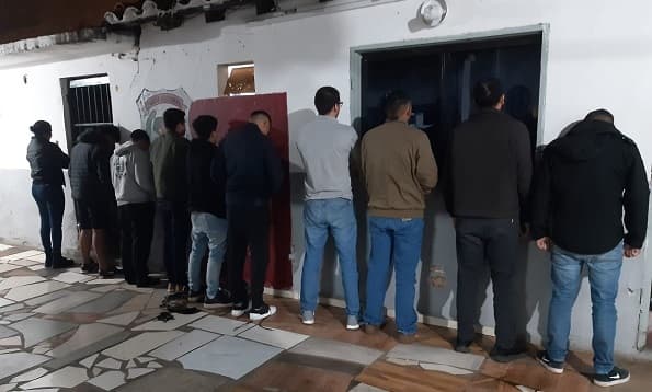 Militares ebrios detenidos en autopista Pettirossi
