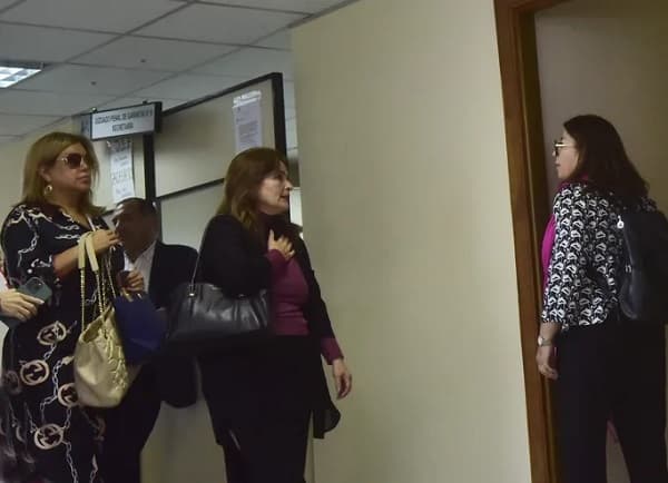 Abogada de González Daher en libertad ambulatoria: Fianza de G. 300 Millones