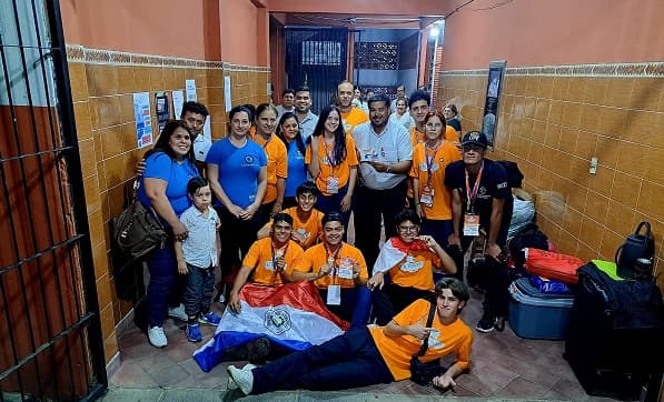 Estudiantes paraguayos triunfan en ferias internacionales