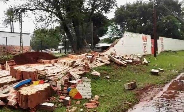 Temporal daña estadio de General Caballero en Juan León Mallorquín