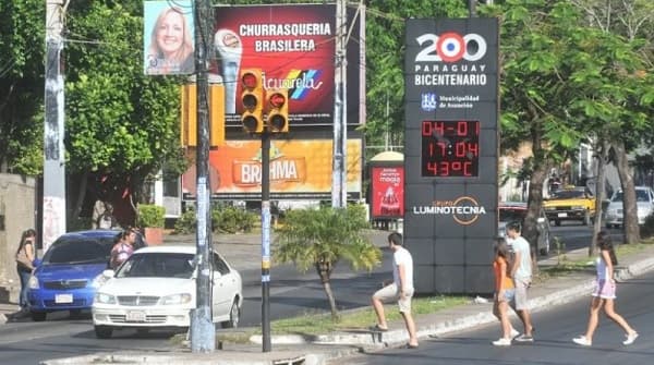 Lunes caluroso con lluvias previstas en el sur