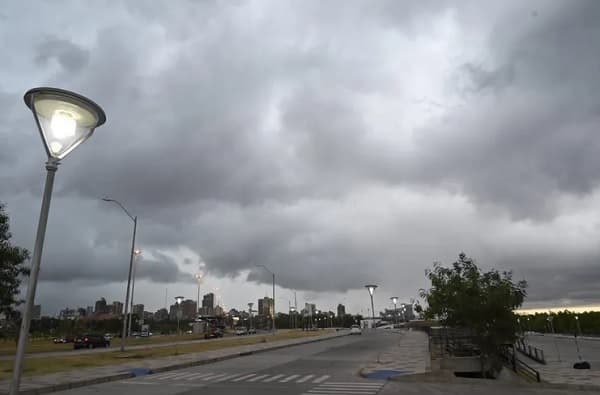 Lluvias y tormentas persisten: Semana inicia con inestabilidad climática