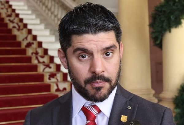 PPQ acusa a “Nenecho” de malversación y lo tilda de “beodo”