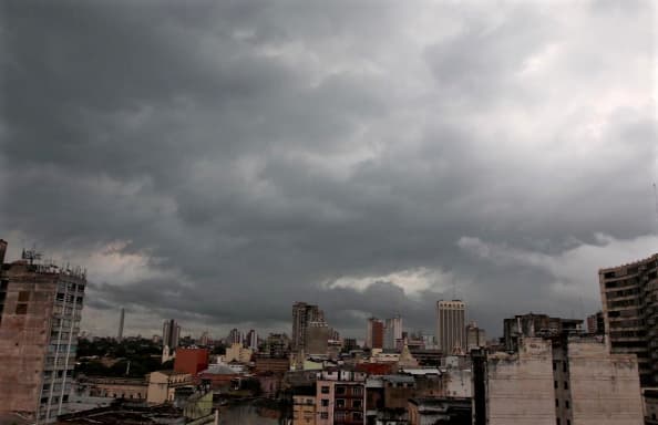 Jueves con prónostico de lluvias y descenso de temperaturas