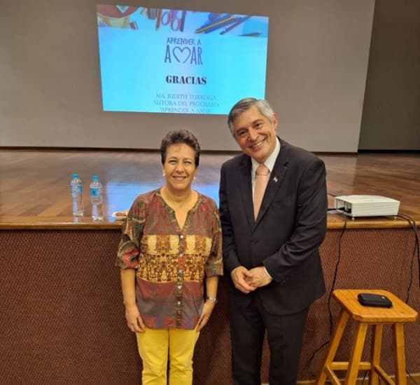 Los libros de MEC sobre educación sexual generan controversia