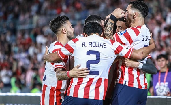 Paraguay rompe racha negativa y vence a Bolivia 1-0
