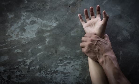 Minga Guazú: Intruso encapuchado viola y roba a joven