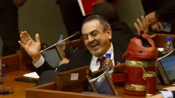 Esgaib se jacta de influir en cambio de embajador estadounidense