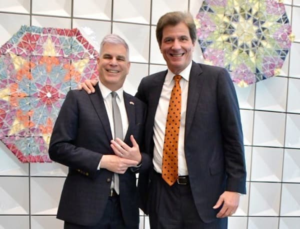 Viceministro de Crecimiento Económico de EEUU aterriza en Paraguay para impulsar relaciones bilaterales