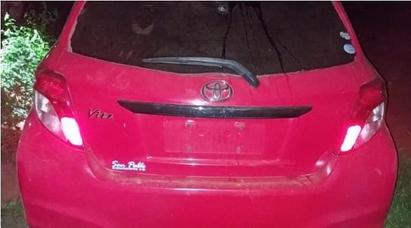 Delincuentes roban auto, asaltan gasolinera y son detenidos