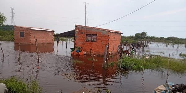 Desbordamiento del Caañabé: 250 familias afectadas en Nueva Italia