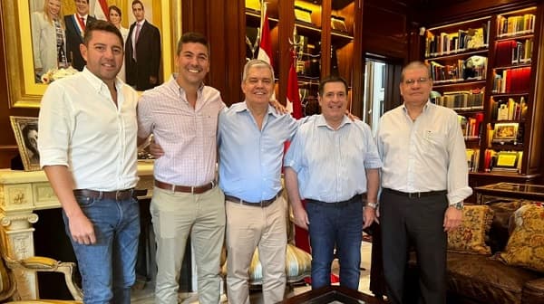 Honor Colorado busca fortalecer al gobierno de Peña con reunión en Mburuvicha Róga