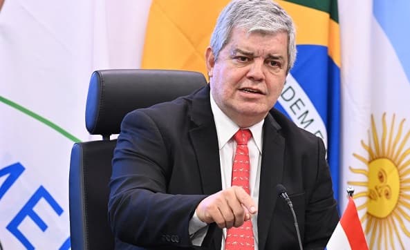 Riera anuncia plan para vetar entradas a personas con problemas judiciales