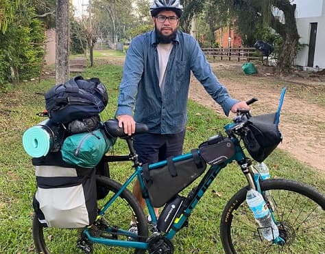 Gabriel López: De Asunción a Europa en bicicleta