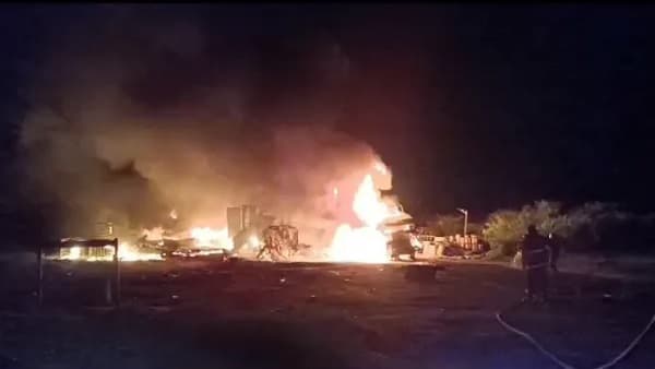 Explosión de camiones con combustible de contrabando en Alberdi deja dos fallecidos