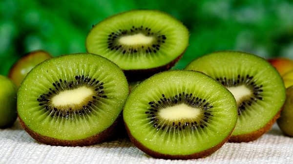 ¡Descubrí por qué el kiwi es la fruta con más vitamina C para tus defensas!