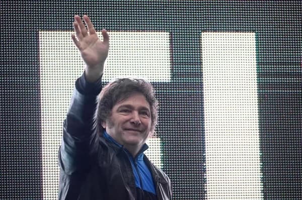 Javier Milei, nuevo presidente argentino: Un cambio histórico