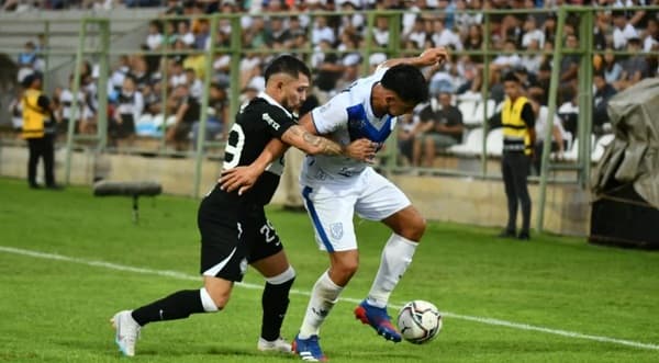 Olimpia busca su última oportunidad para la Copa Libertadores ante Sportivo Ameliano