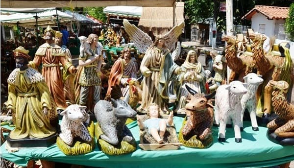 Precios de pesebres en Areguá se duplican por aumento en materia prima